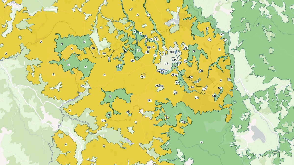 Aperçu cartographique de Le Mayet-de-Montagne, centré sur la commune