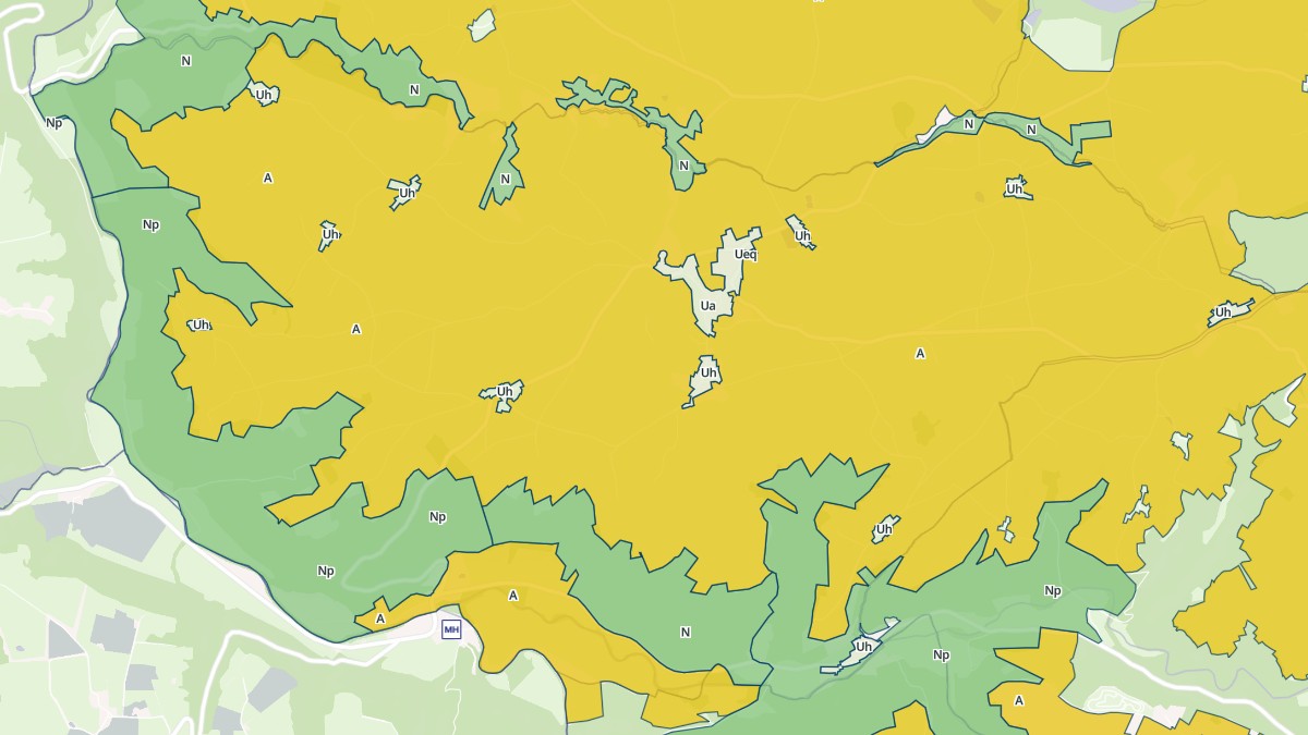 Aperçu cartographique de La Petite-Marche, centré sur la commune