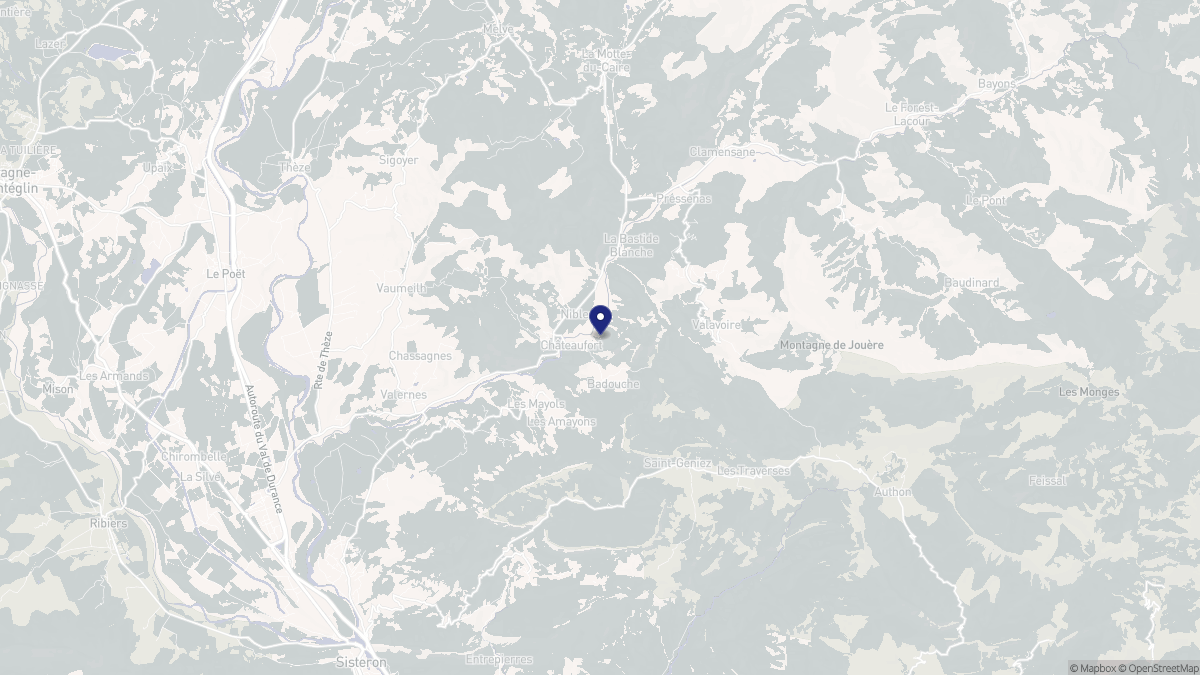 Aperçu cartographique de Châteaufort, centré sur la commune