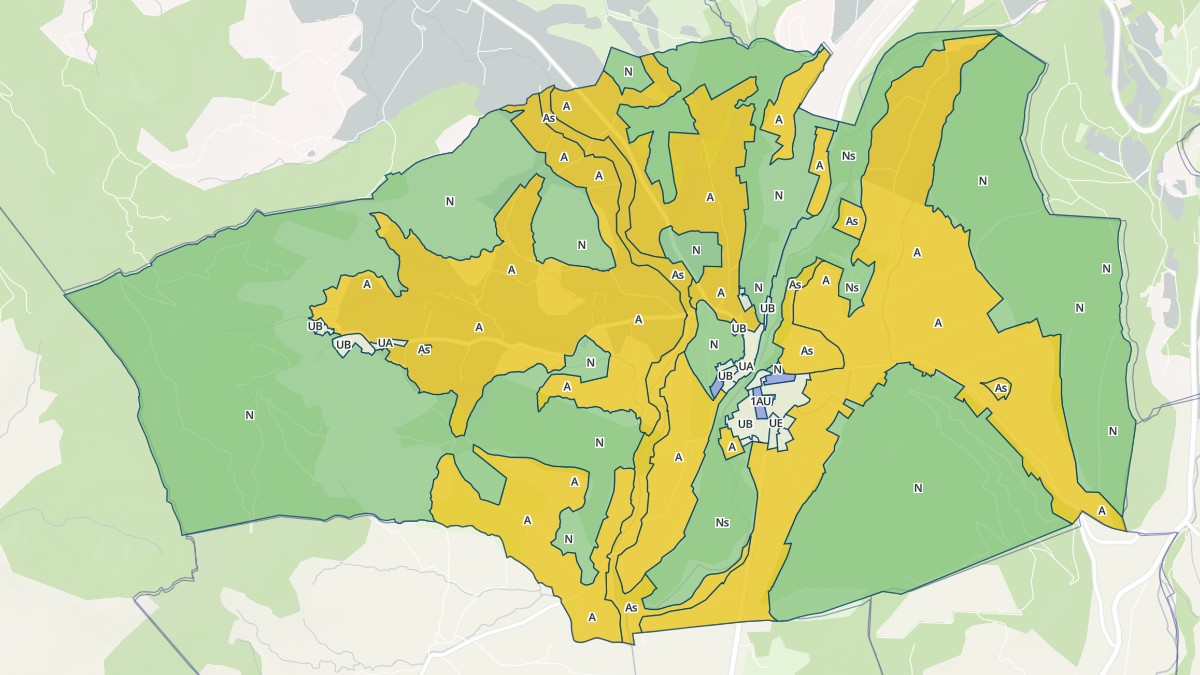 Aperçu cartographique de Aspremont, centré sur la commune