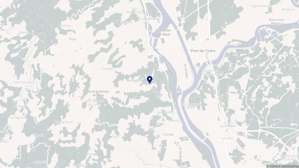 Aperçu cartographique de Châteaubourg, centré sur la commune