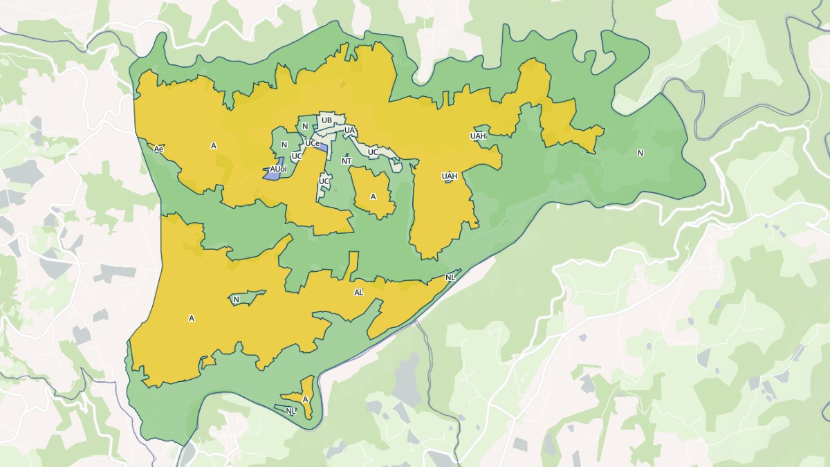 Aperçu cartographique de Colombier-le-Vieux, centré sur la commune