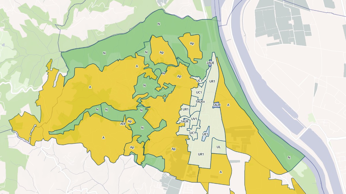 Aperçu cartographique de Cornas, centré sur la commune