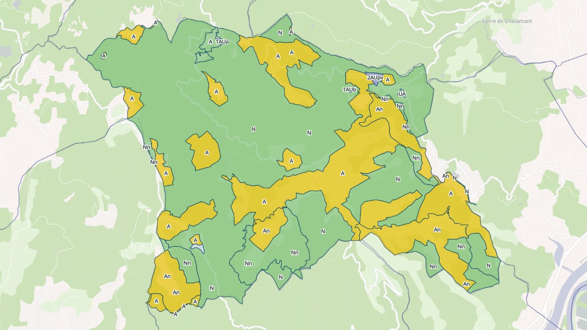 Aperçu cartographique de Gilhac-et-Bruzac, centré sur la commune