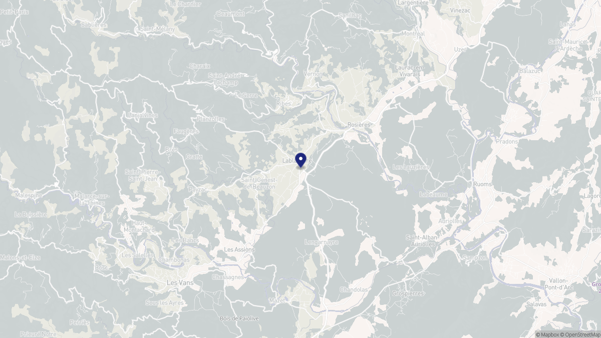 Aperçu cartographique de Lablachère, centré sur la commune