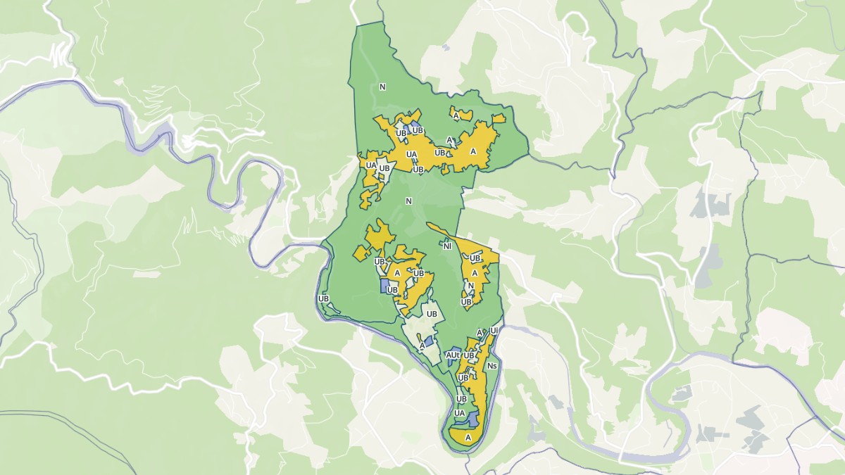 Aperçu cartographique de Les Salelles, centré sur la commune