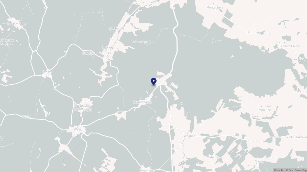 Aperçu cartographique de Grandchamp, centré sur la commune