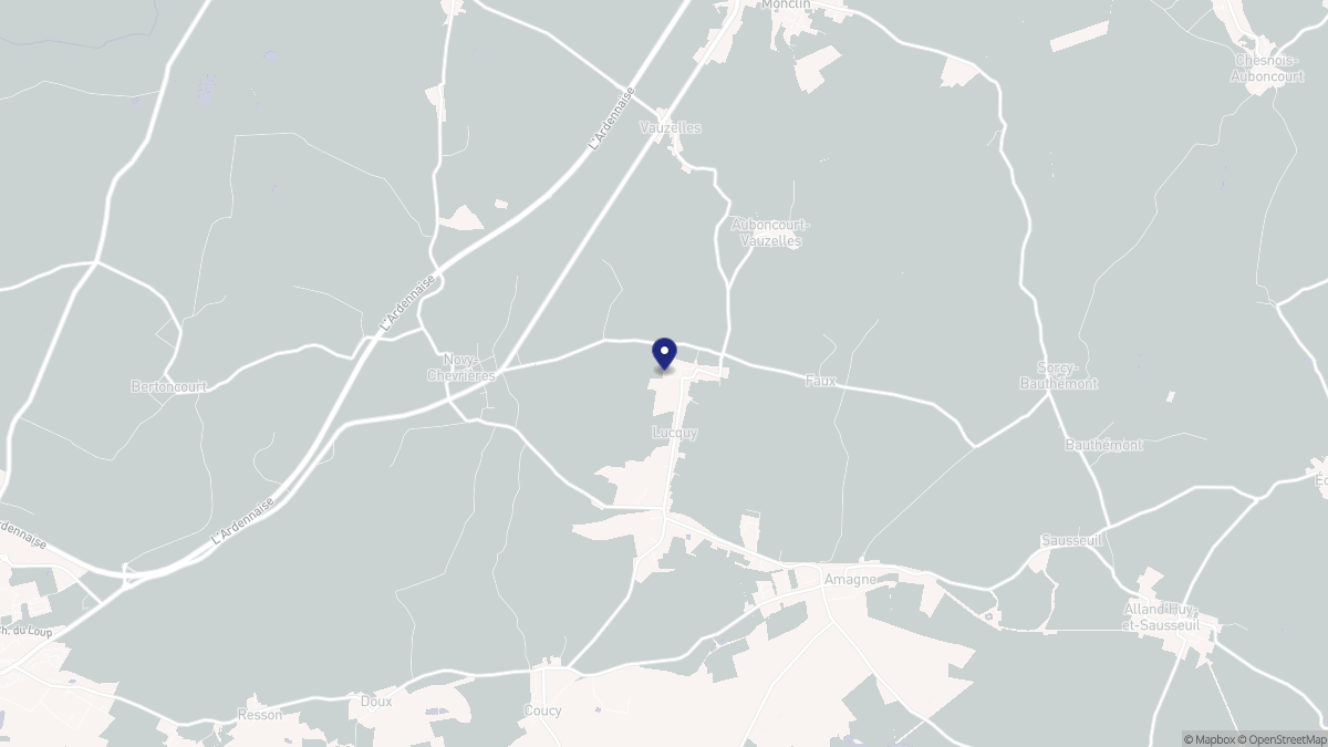 Aperçu cartographique de Lucquy, centré sur la commune