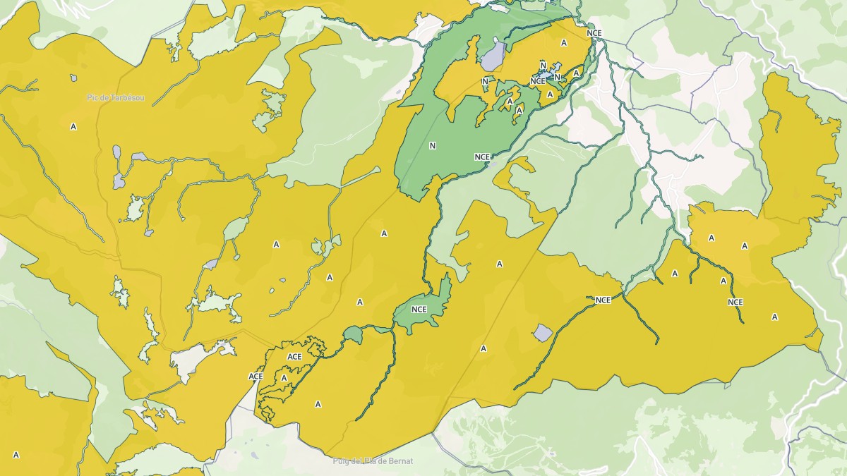 Aperçu cartographique de Artigues, centré sur la commune