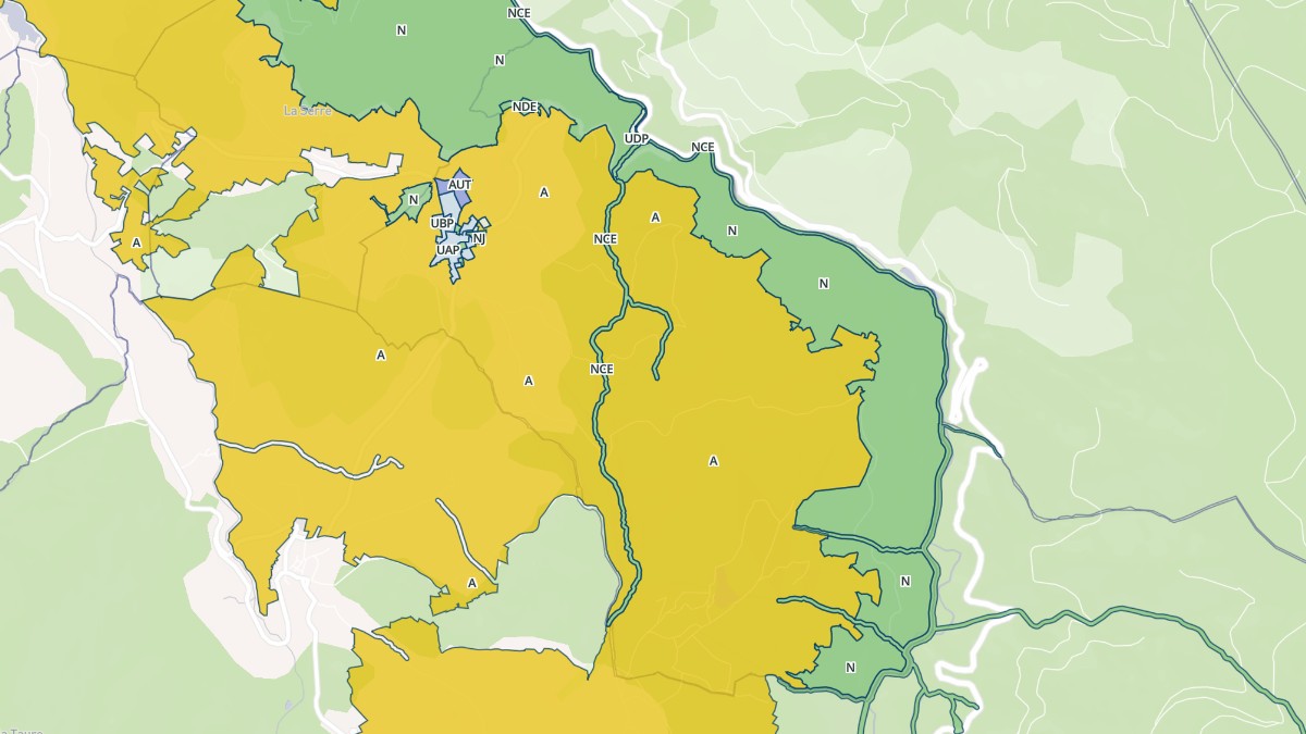 Aperçu cartographique de Carcanières, centré sur la commune