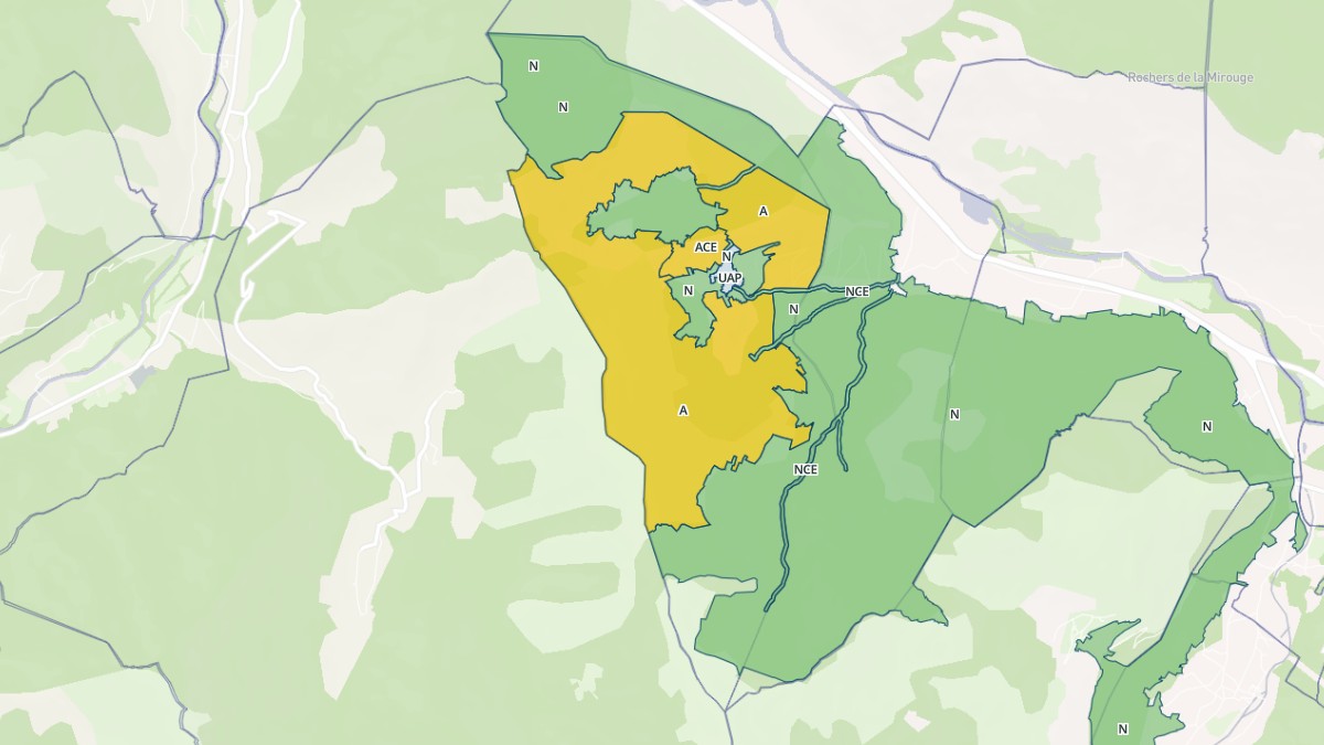 Aperçu cartographique de Larnat, centré sur la commune