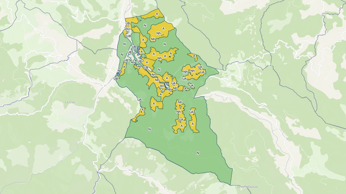 Aperçu cartographique de Oust, centré sur la commune