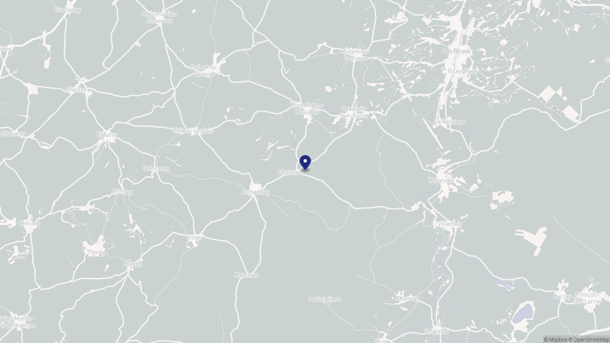 Aperçu cartographique de Channes, centré sur la commune