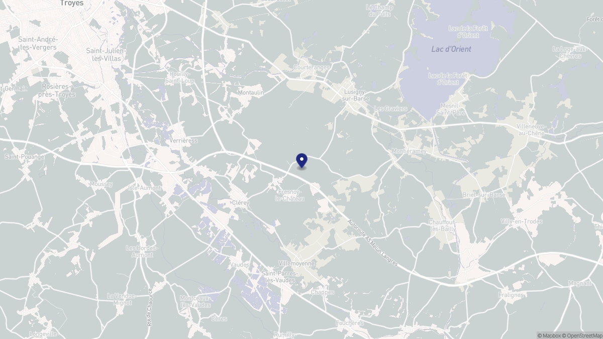 Aperçu cartographique de Fresnoy-le-Château, centré sur la commune