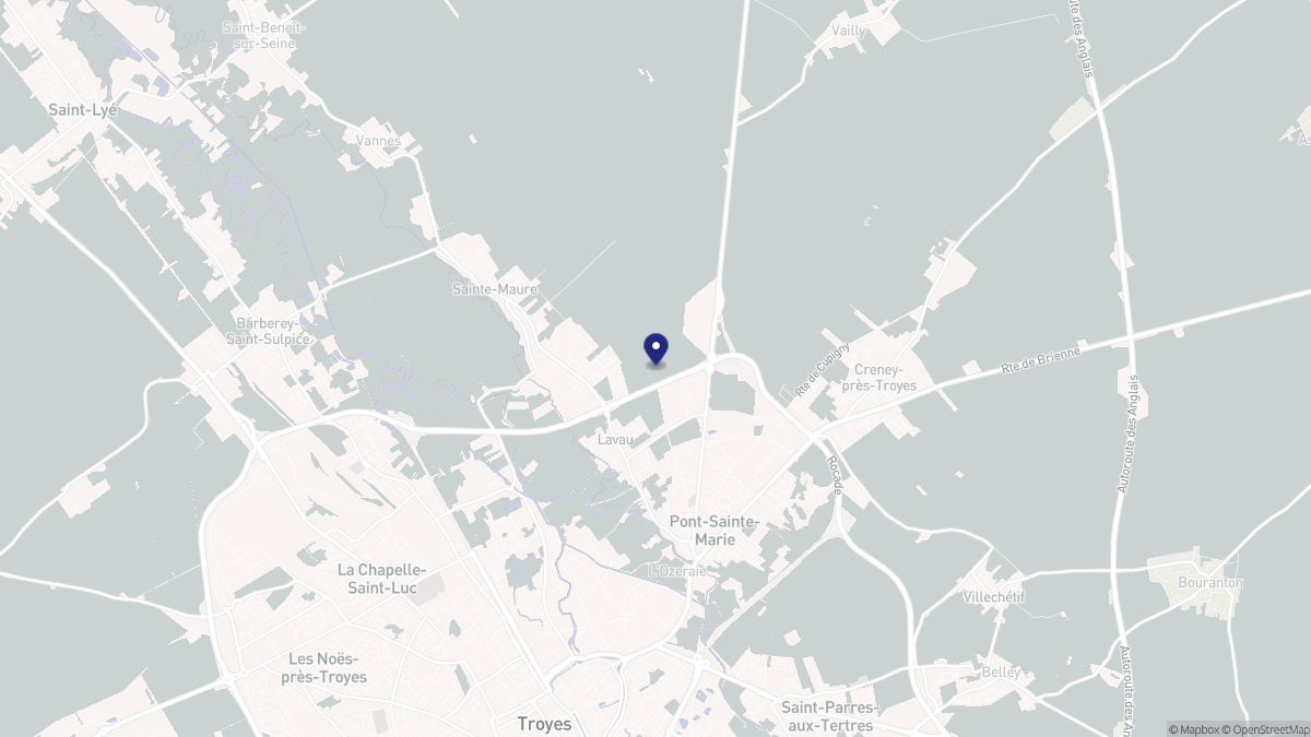 Aperçu cartographique de Lavau, centré sur la commune