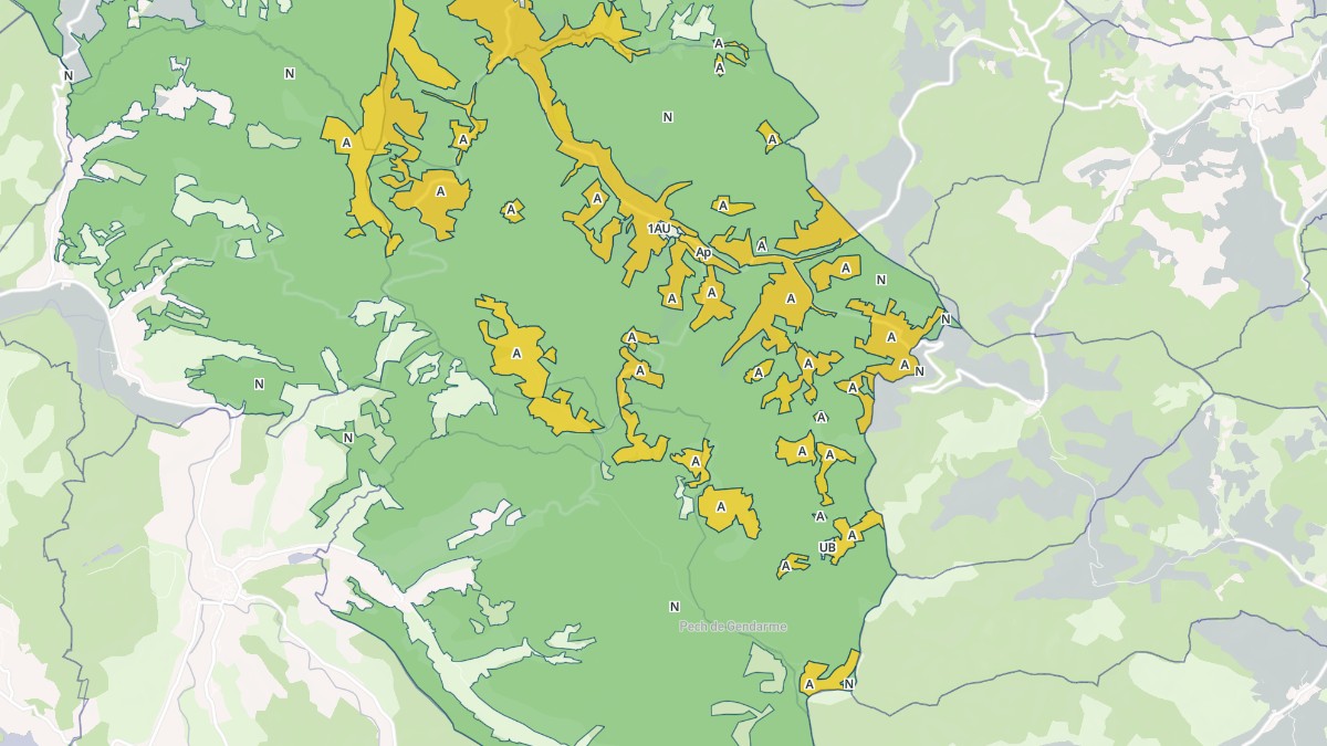 Aperçu cartographique de Saint-Benoît, centré sur la commune