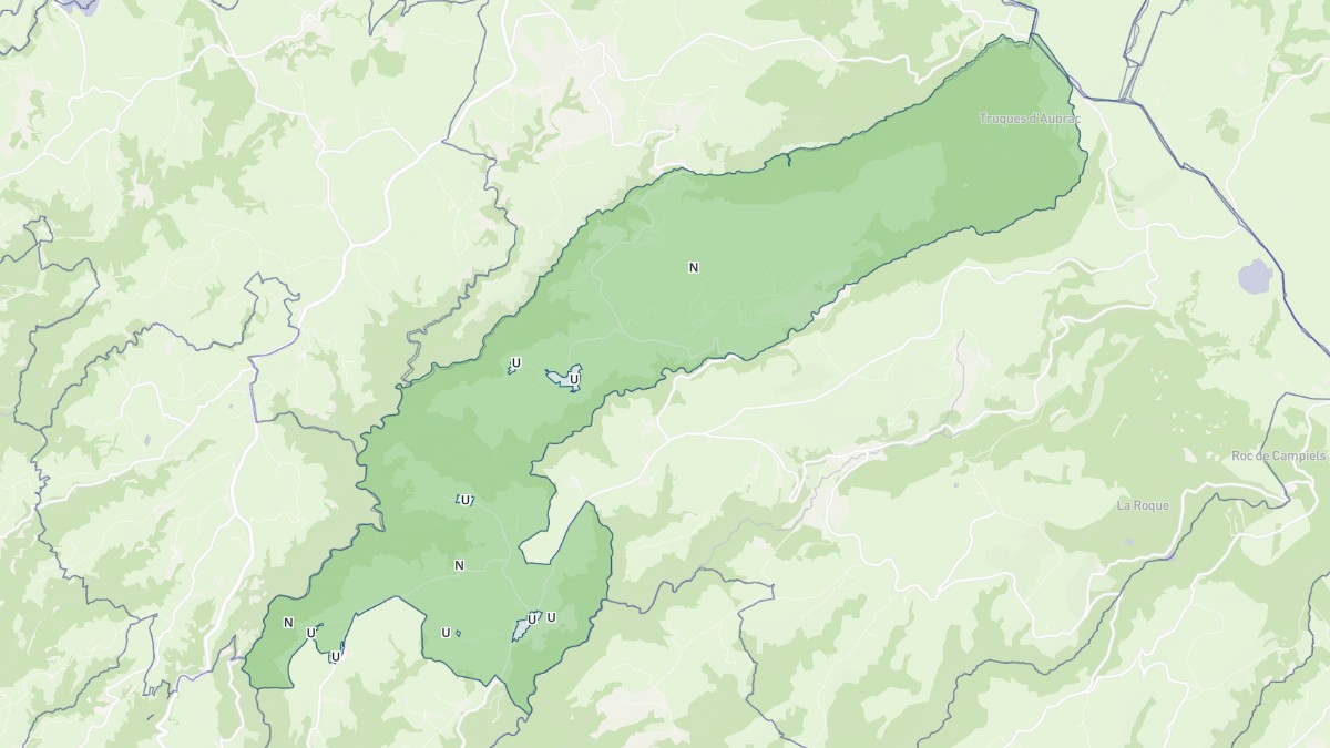 Aperçu cartographique de Condom-d'Aubrac, centré sur la commune