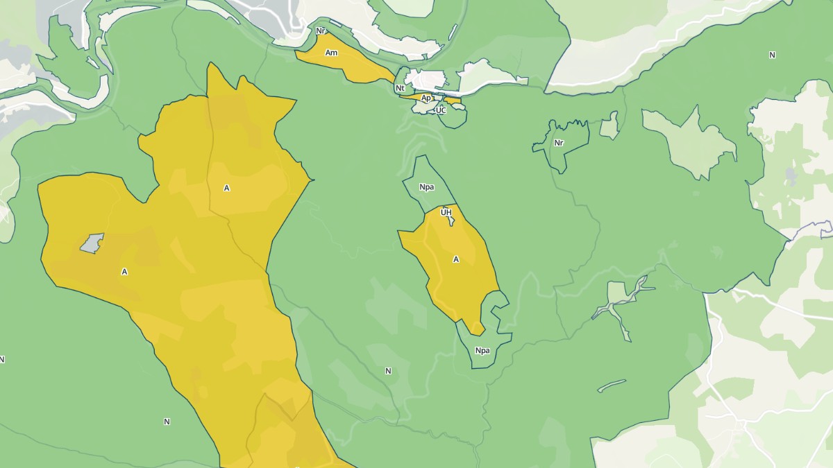 Aperçu cartographique de Peyreleau, centré sur la commune