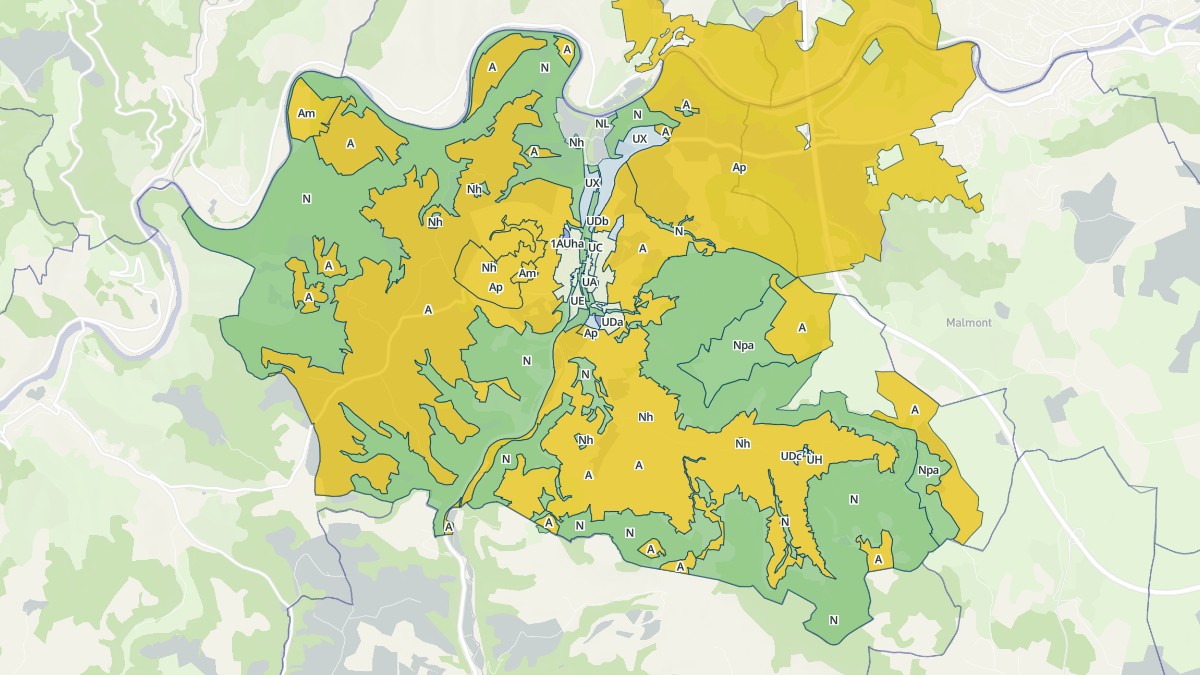 Aperçu cartographique de Saint-Georges-de-Luzençon, centré sur la commune