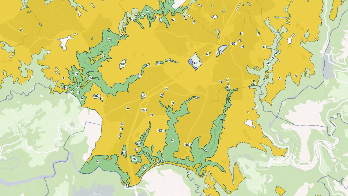 Aperçu cartographique de Tauriac-de-Naucelle, centré sur la commune