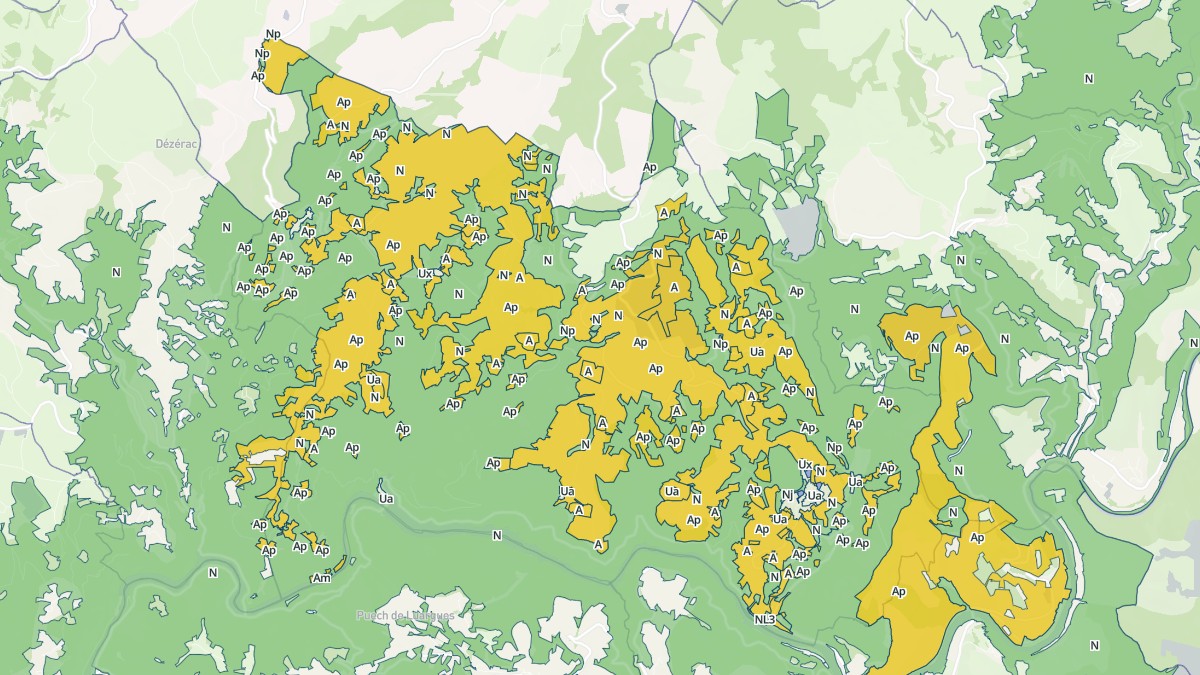 Aperçu cartographique de Viala-du-Tarn, centré sur la commune