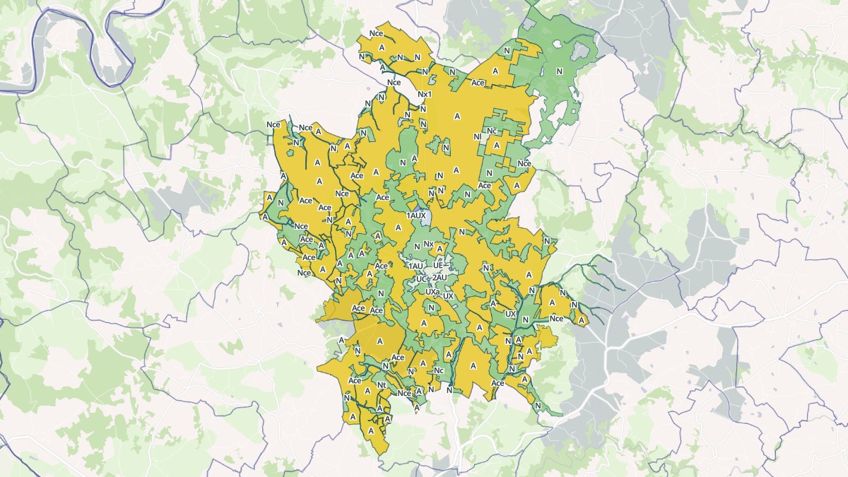 Aperçu cartographique de Villeneuve, centré sur la commune
