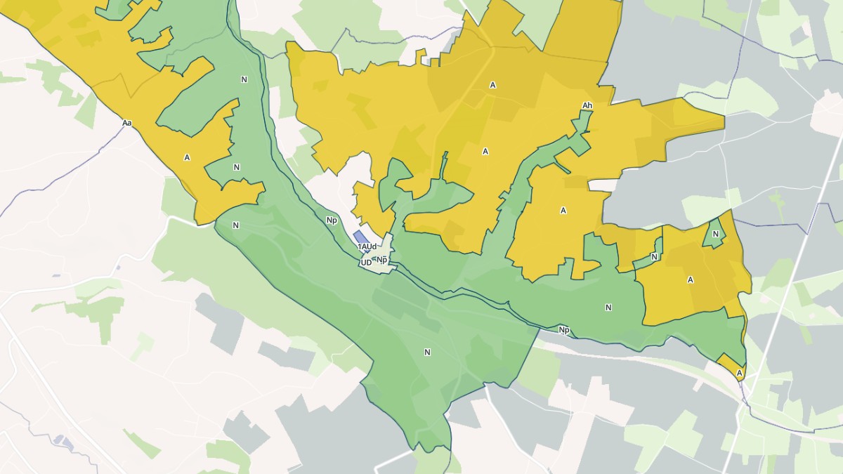 Aperçu cartographique de Courtonne-les-Deux-Églises, centré sur la commune