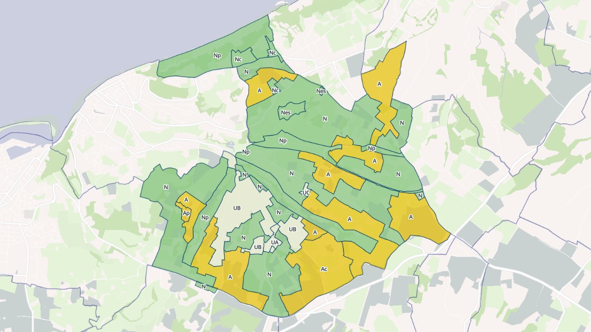 Aperçu cartographique de Gonneville-sur-Mer, centré sur la commune