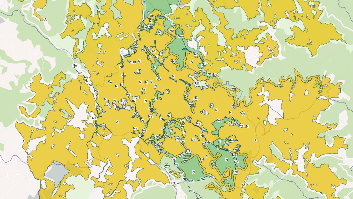 Aperçu cartographique de Labesserette, centré sur la commune