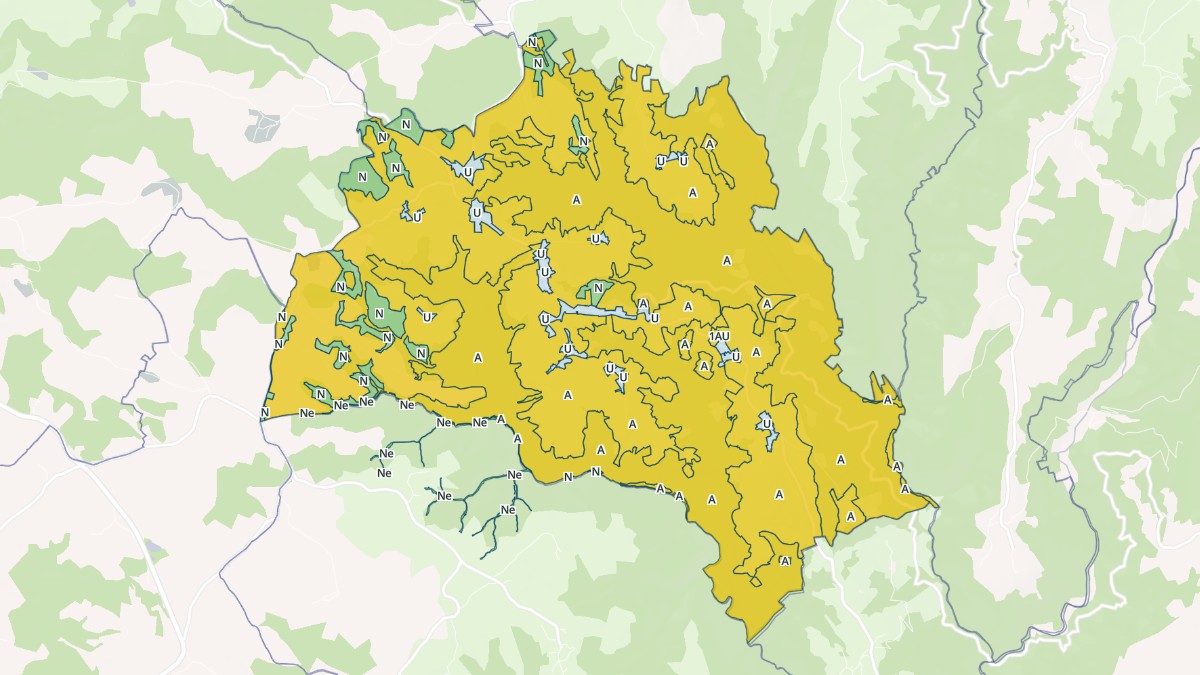 Aperçu cartographique de Labrousse, centré sur la commune