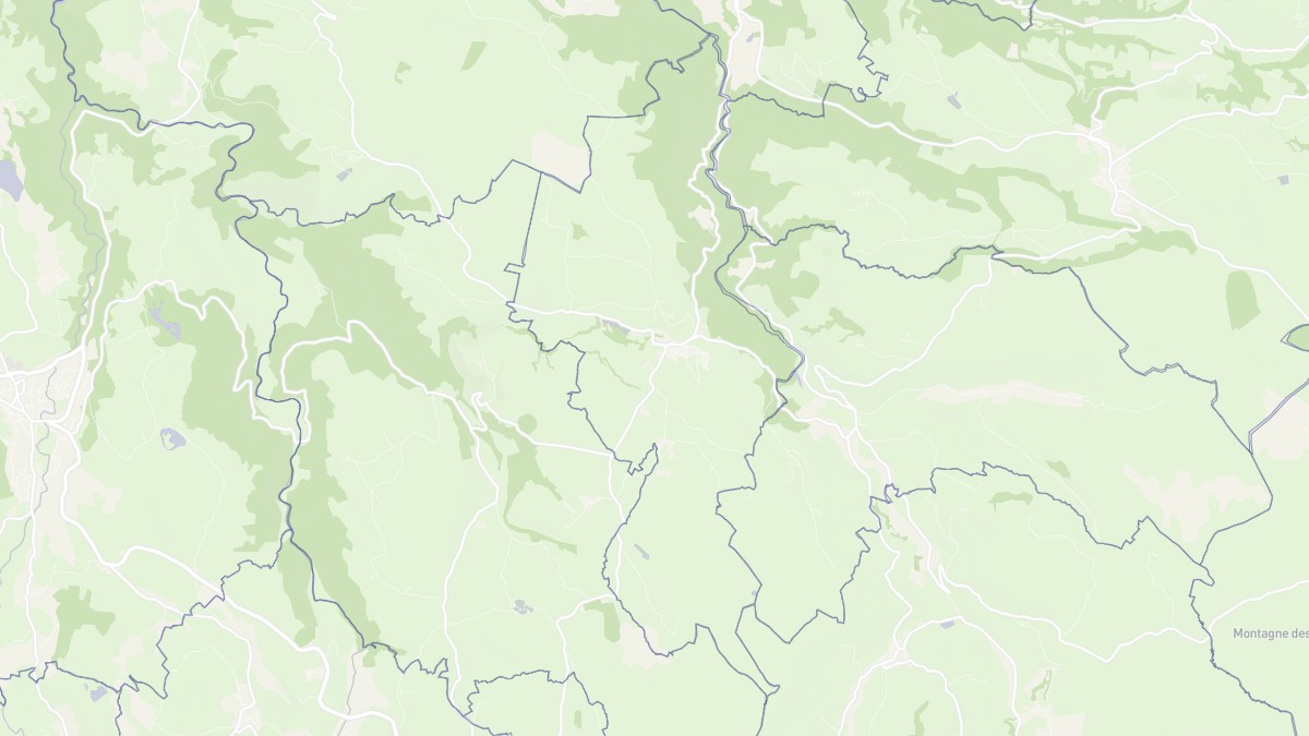 Aperçu cartographique de Lugarde, centré sur la commune