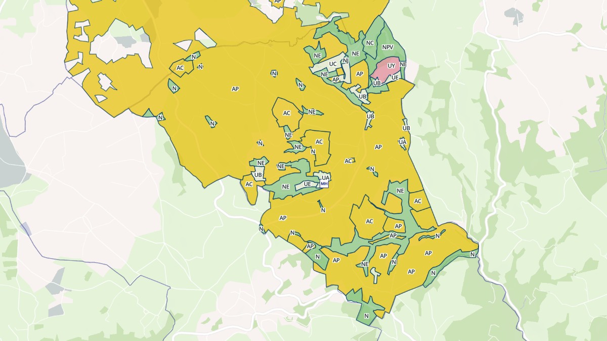 Aperçu cartographique de Montmurat, centré sur la commune