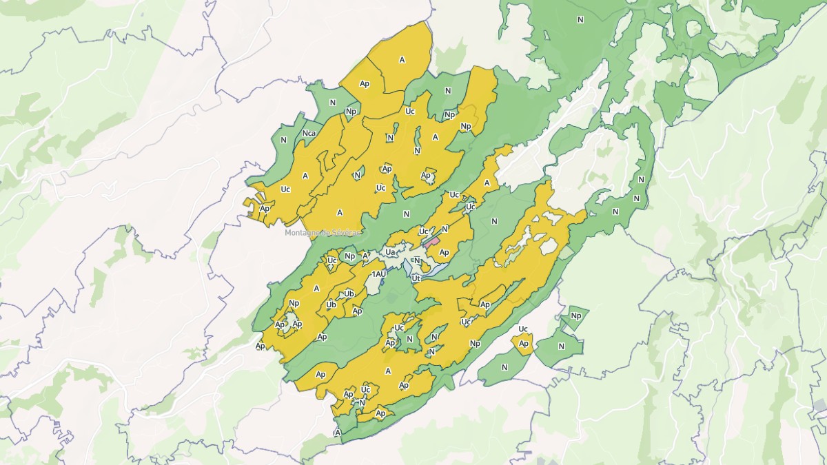 Aperçu cartographique de Polminhac, centré sur la commune