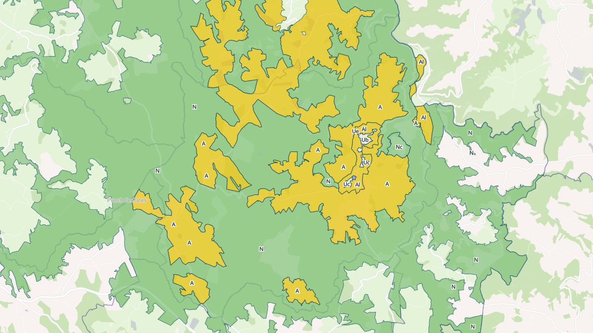 Aperçu cartographique de Saint-Santin-Cantalès, centré sur la commune