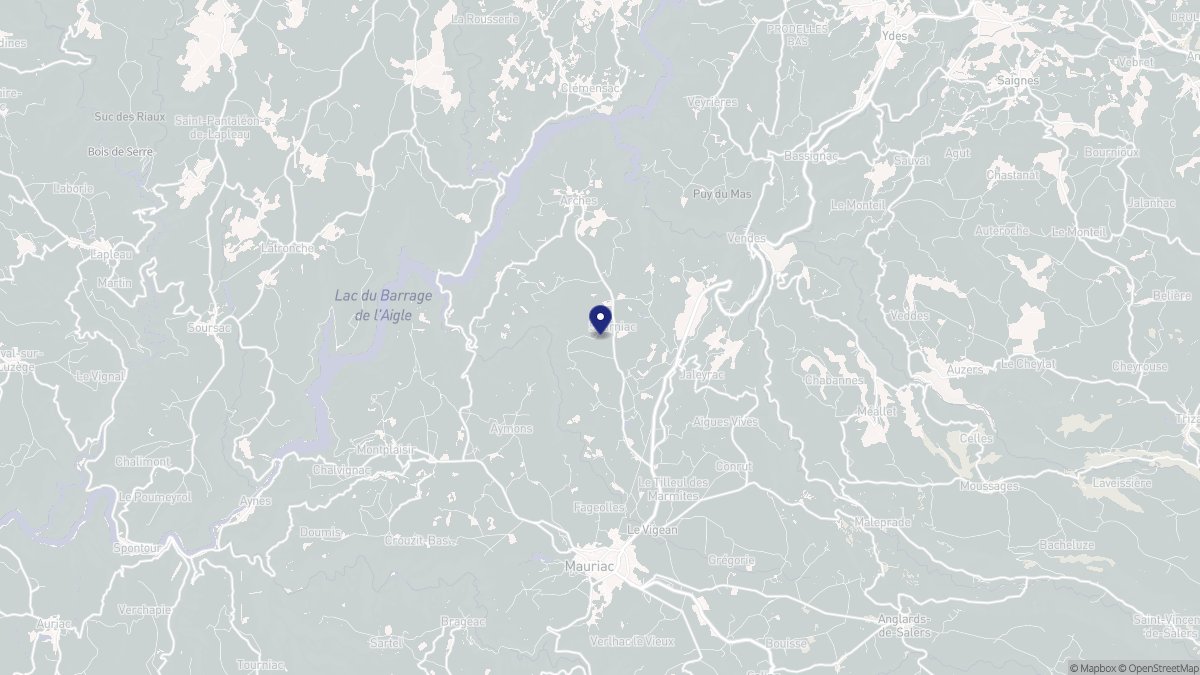 Aperçu cartographique de Sourniac, centré sur la commune