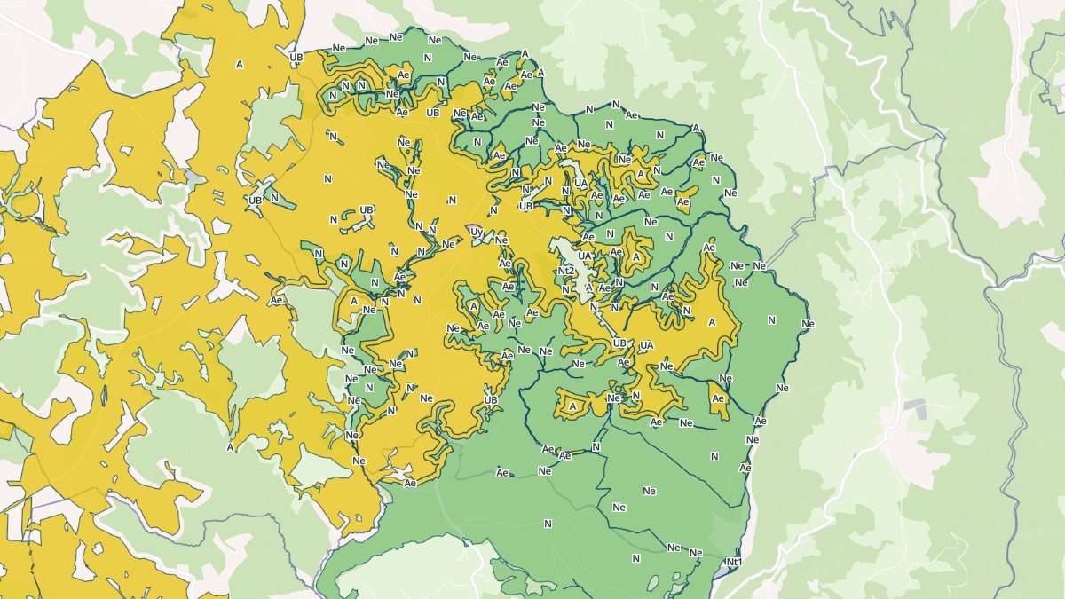 Aperçu cartographique de Teissières-lès-Bouliès, centré sur la commune