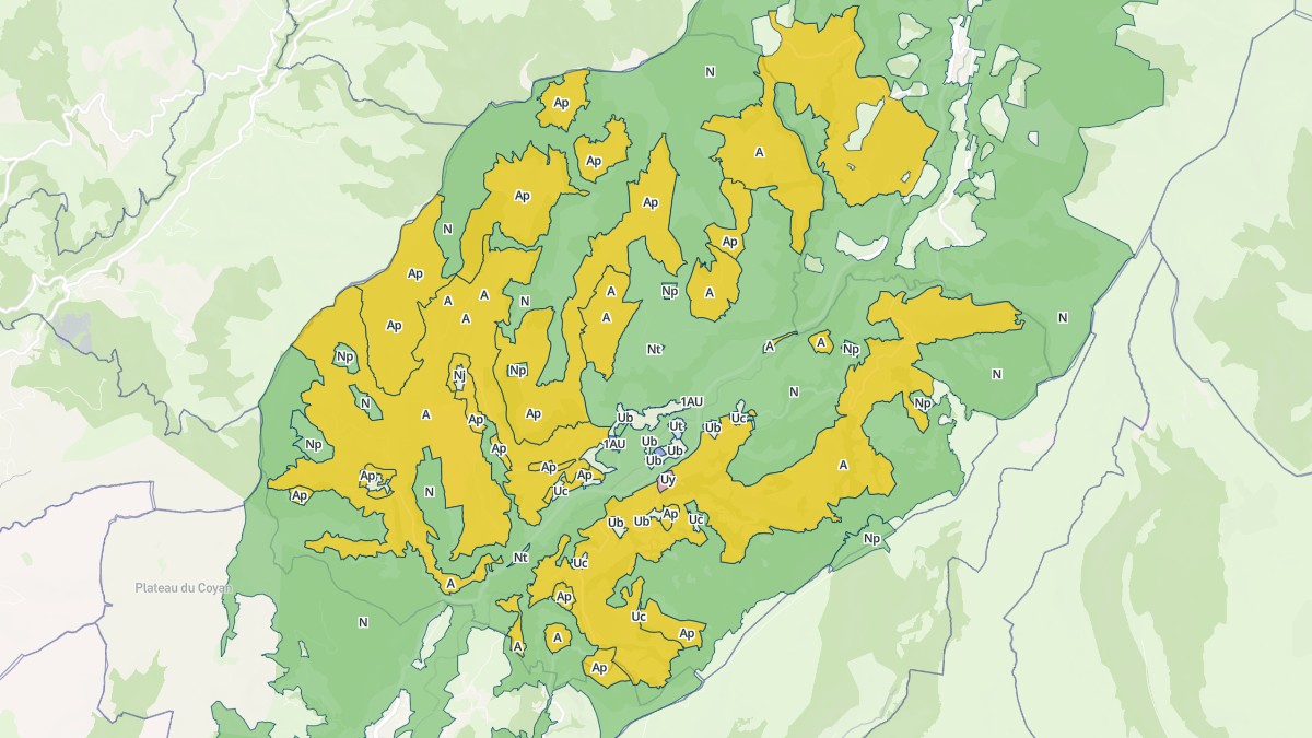 Aperçu cartographique de Thiézac, centré sur la commune