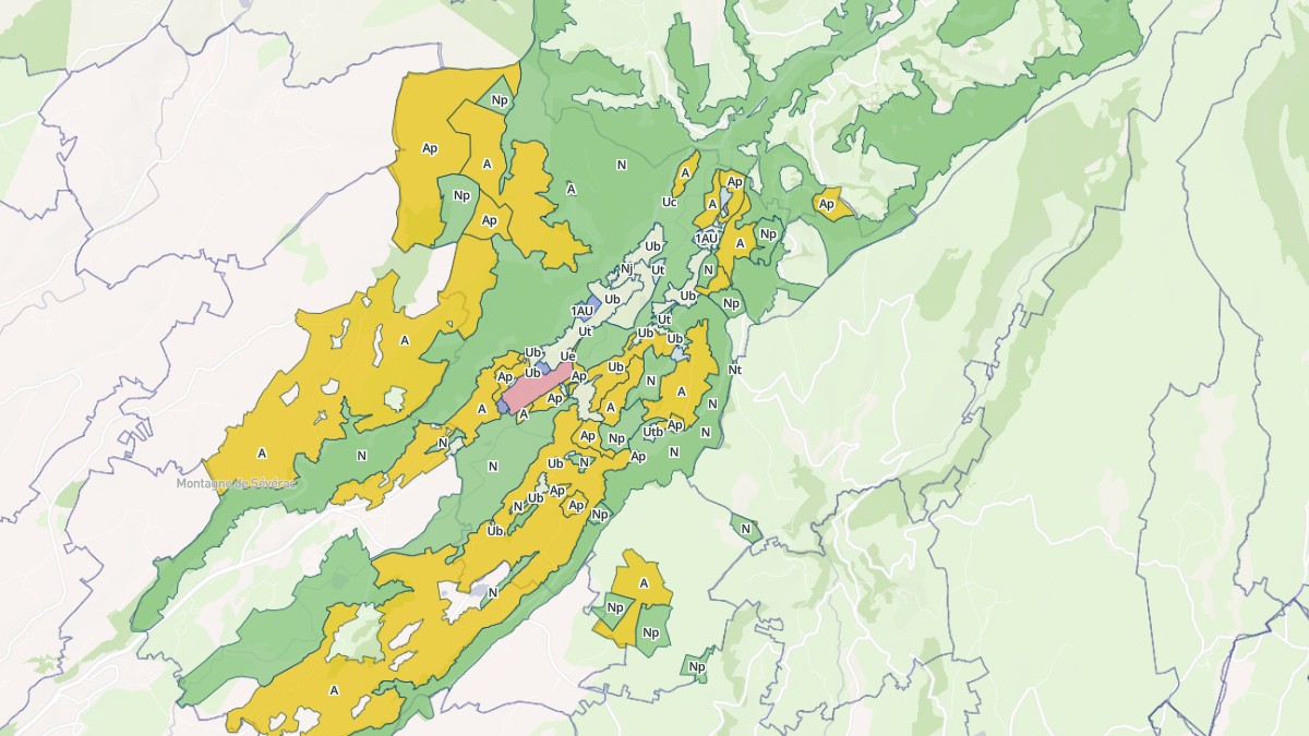 Aperçu cartographique de Vic-sur-Cère, centré sur la commune