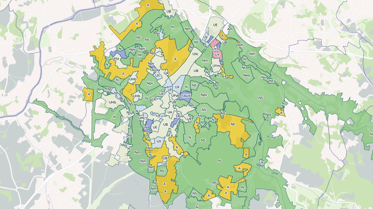 Aperçu cartographique de La Couronne, centré sur la commune