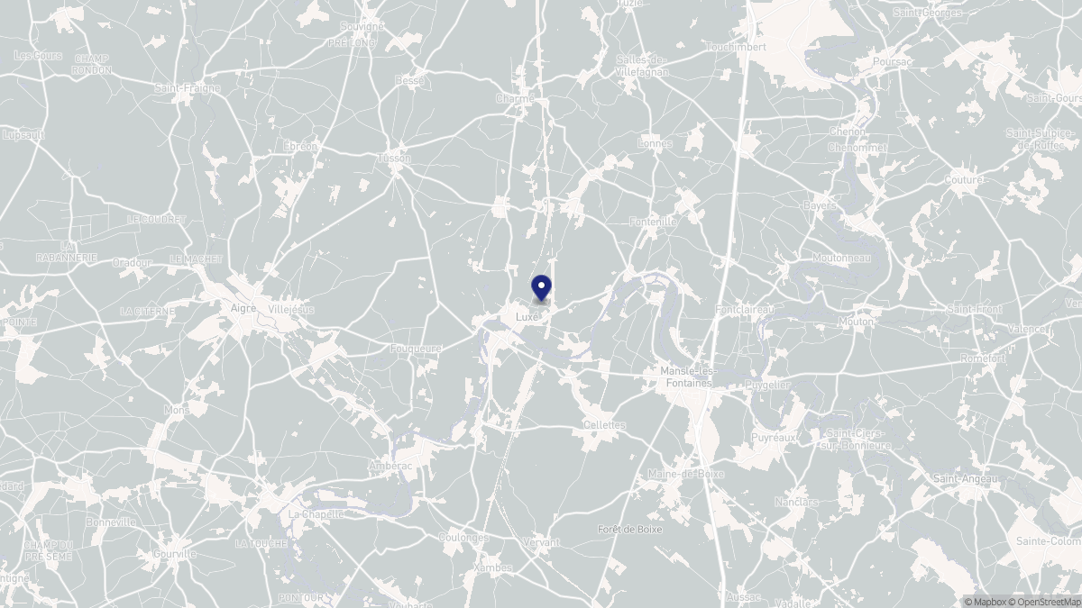 Aperçu cartographique de Luxé, centré sur la commune
