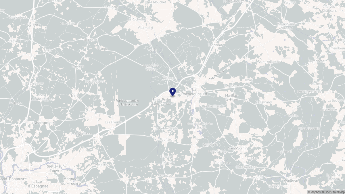 Aperçu cartographique de La Rochefoucauld-en-Angoumois, centré sur la commune