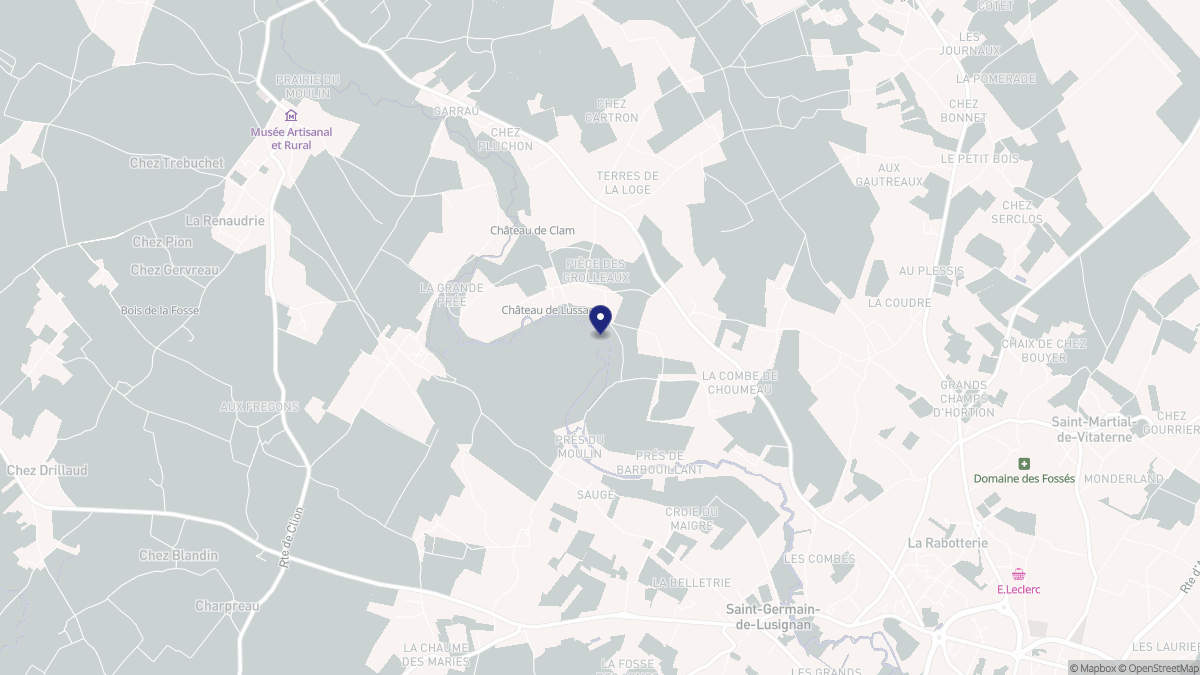 Aperçu cartographique de Lussac, centré sur la commune