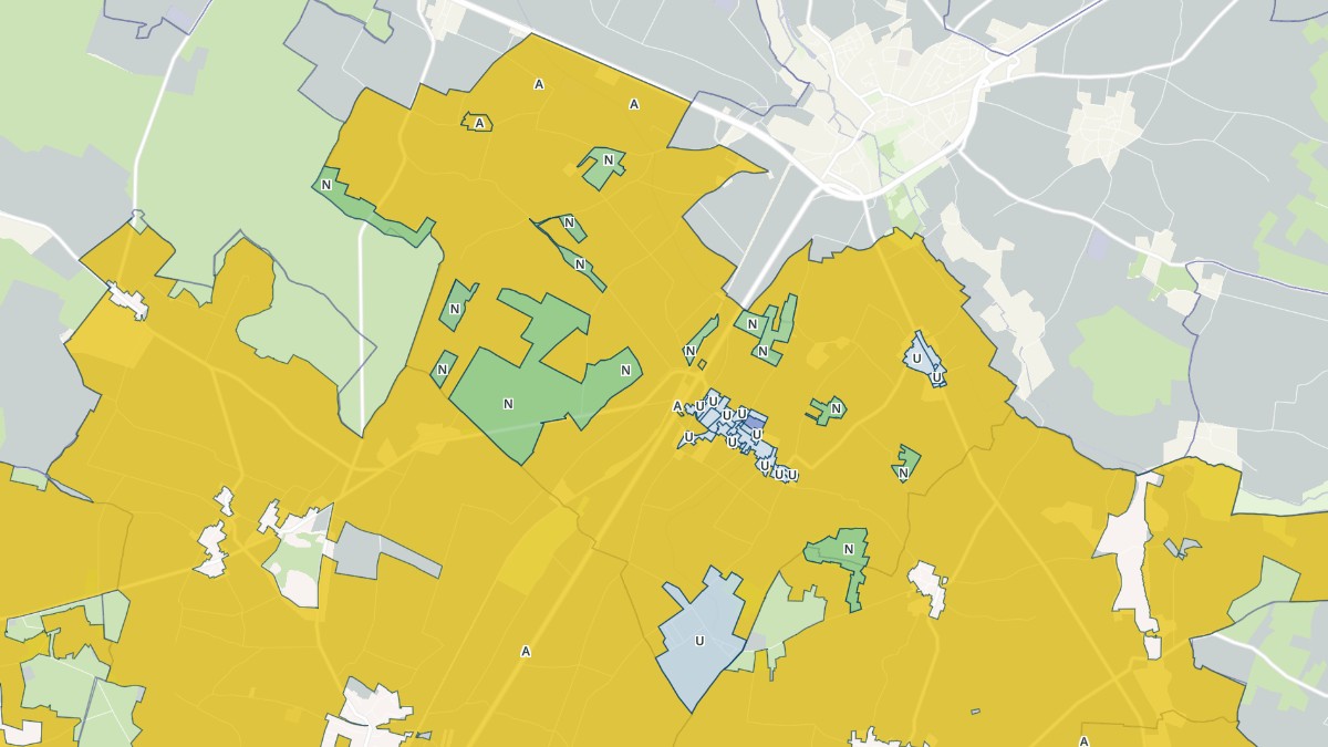 Aperçu cartographique de Saint-Pierre-d'Amilly, centré sur la commune
