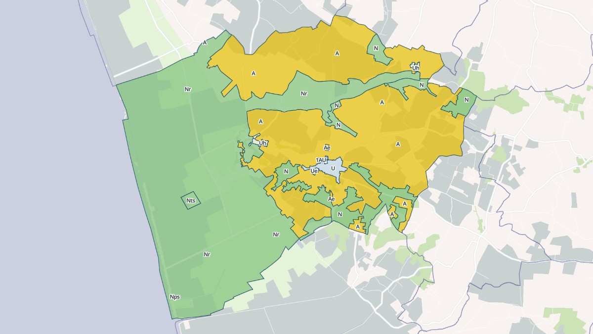 Aperçu cartographique de Saint-Thomas-de-Conac, centré sur la commune