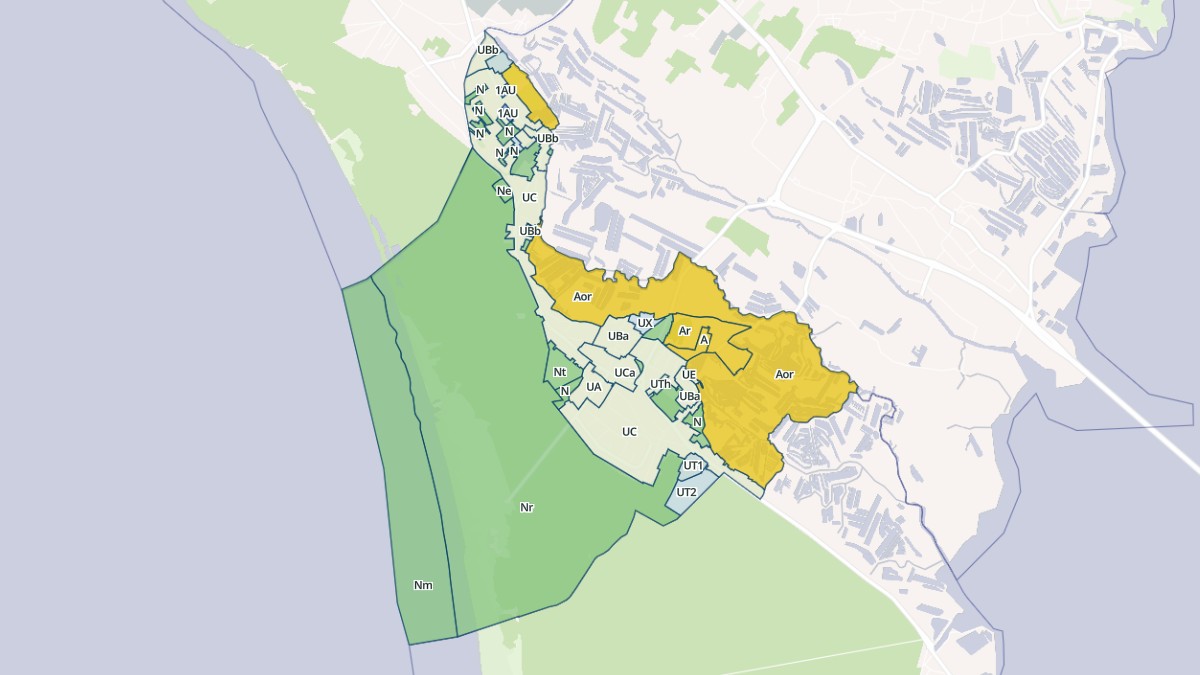 Aperçu cartographique de Le Grand-Village-Plage, centré sur la commune