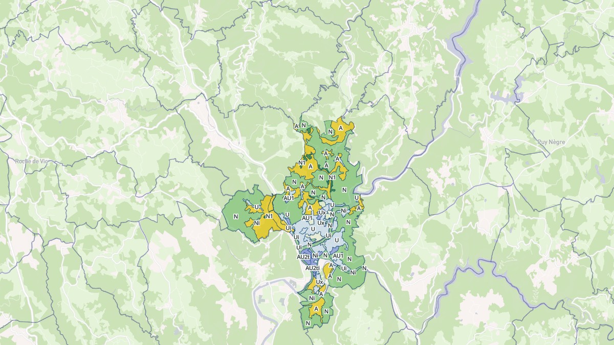 Aperçu cartographique de Argentat-sur-Dordogne, centré sur la commune