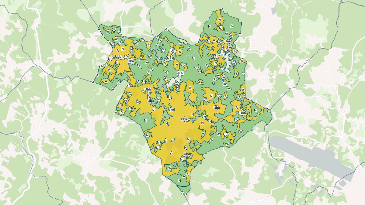 Aperçu cartographique de Chartrier-Ferrière, centré sur la commune