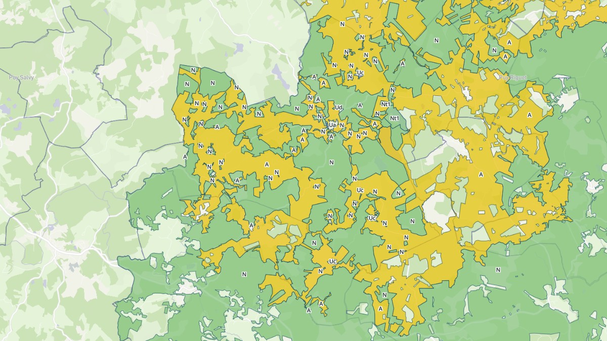 Aperçu cartographique de Saint-Merd-les-Oussines, centré sur la commune