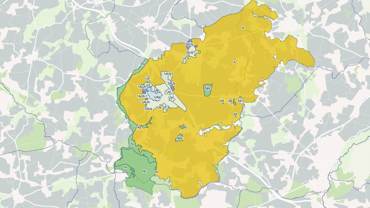 Aperçu cartographique de Broons, centré sur la commune