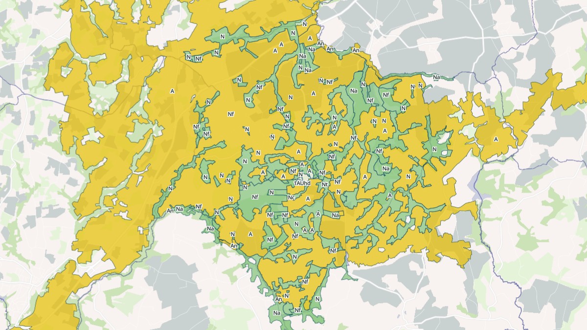 Aperçu cartographique de Bulat-Pestivien, centré sur la commune